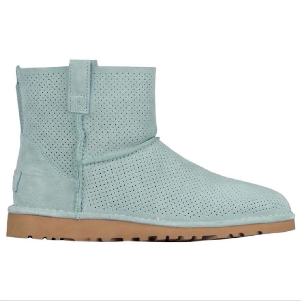 Unlined perforated Uggs
